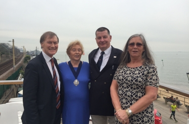 Leigh-on-Sea Sailing Club Commodore holds ‘At Home’ event